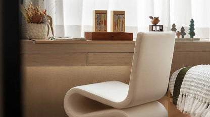 Custom modern style light steel villa family home with 4 bedroom Capri House