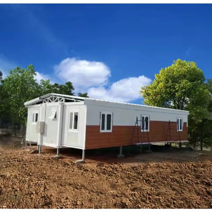 Expandable UK Container Villa – Durable Mobile Outdoor Living & Accommodation